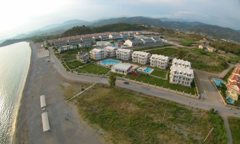 Daphne Residence